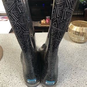 Toms rain boots
